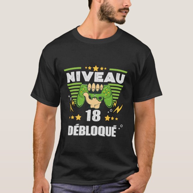 Cadeau 18 ans Anniversaire Gamer Niveau 18 T Shirt (Framsida)