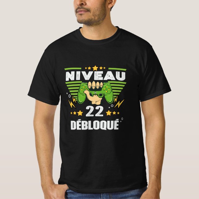 Cadeau 22 ans Anniversaire Gamer Niveau 22 T Shirt (Framsida)