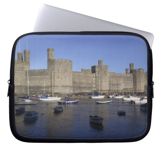 Caernarfon Castle, Gwynedd, Wales (RF) Laptop Fodral (Framsidan)