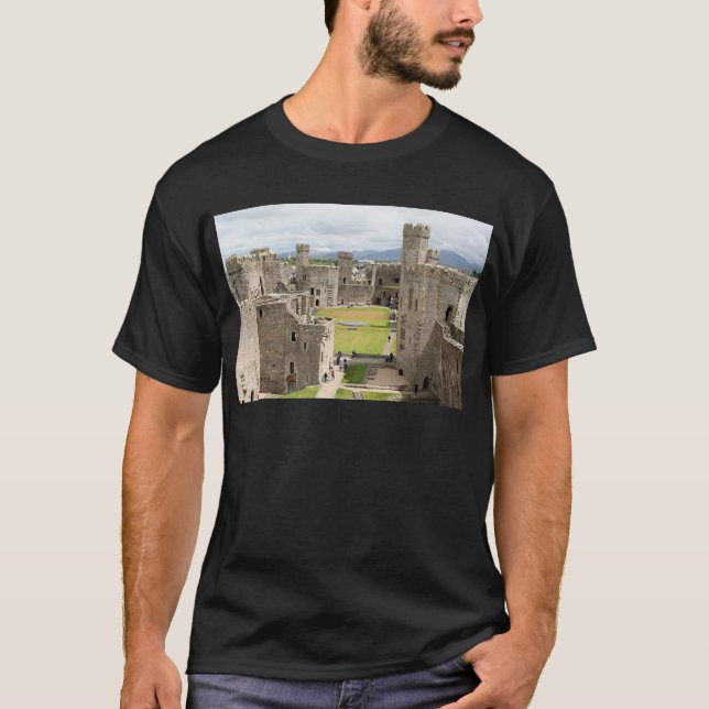 Caernarfon slott, Wales, United Kingdom 1 T-shirt (Framsida)