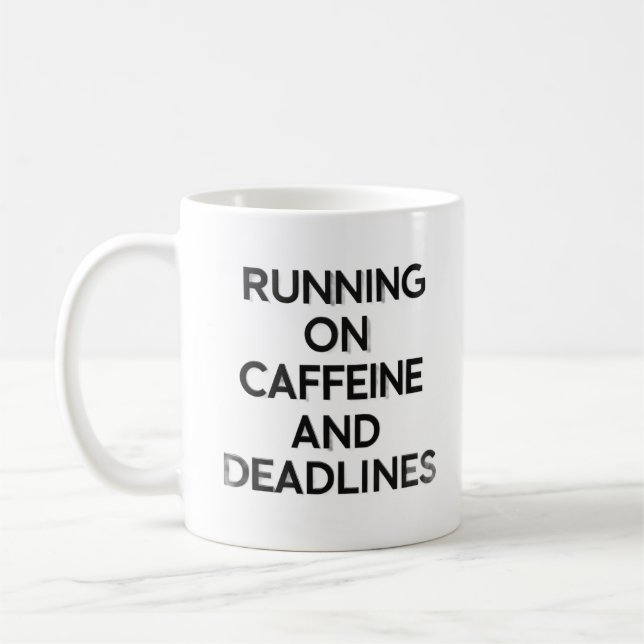 Caffeine & Deadlines Hustle Mug Kaffemugg (Vänster)