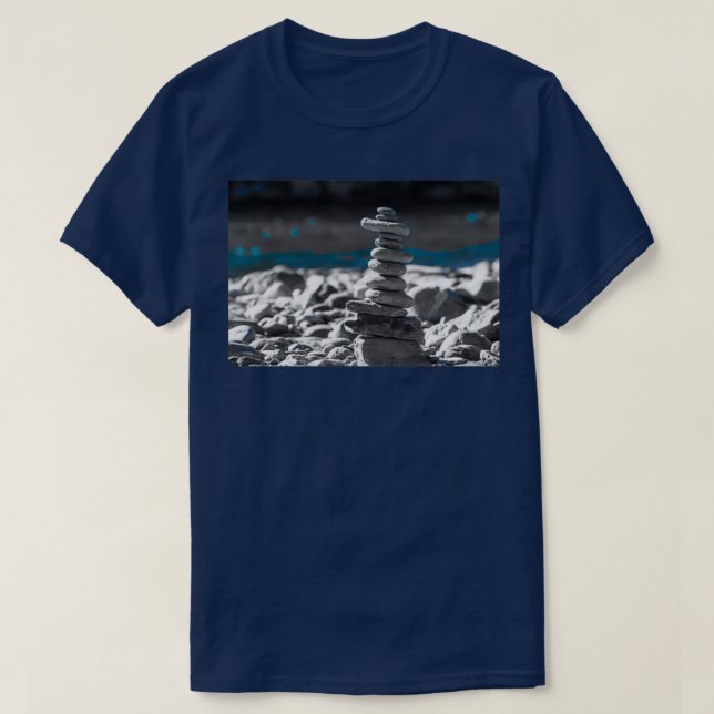 cairn rocks balance pile stones classique t shirt (Design framsida)