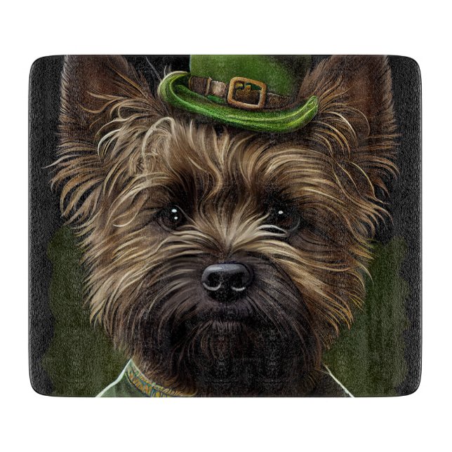 Cairn Terrier hund i St. Patrick Dress (Framsidan)