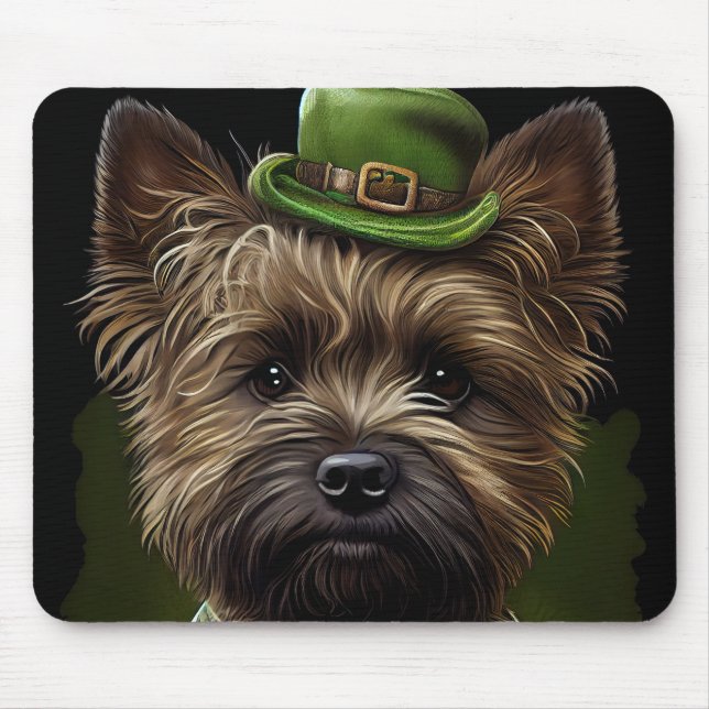 Cairn Terrier hund i St. Patrick Dress Musmatta (Framsidan)
