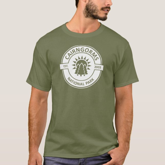 Cairngorms nationalpark Scotland Sol Träd T Shirt (Framsida)