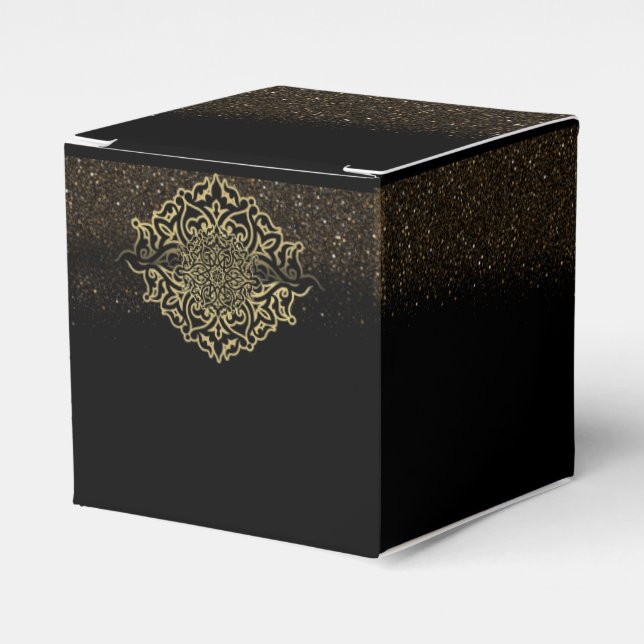 Caja de regalo con decoración dorada presentaskar (Framsidan Sidan)