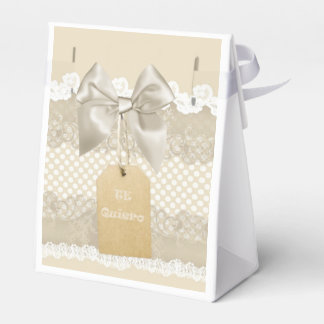 Caja para regalo con lunares y encaje! presentaskar