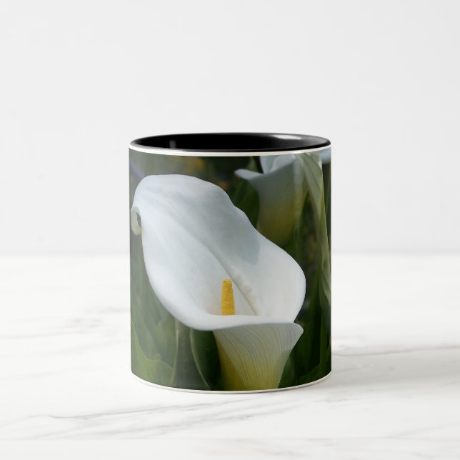 Cala Lilly Mugg (Center)