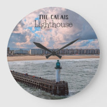 Calais Lighthouse av vatten I Acrylic Wall Clock