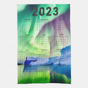 Calendar Towel - Aurora Borealis över Vatten Kökshandduk