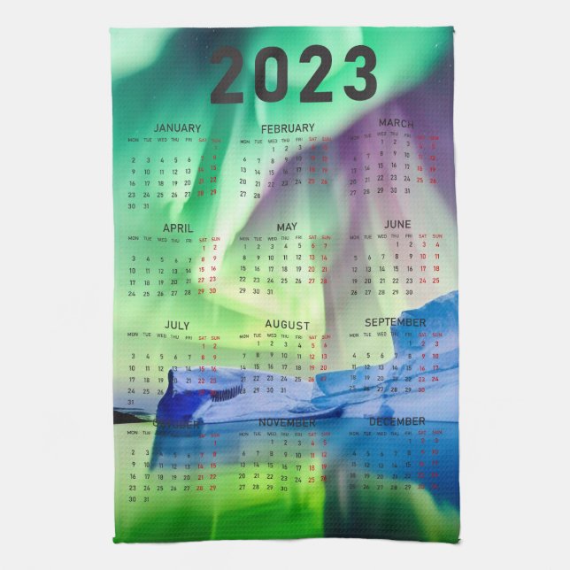 Calendar Towel - Aurora Borealis över Vatten Kökshandduk (Vertikal)