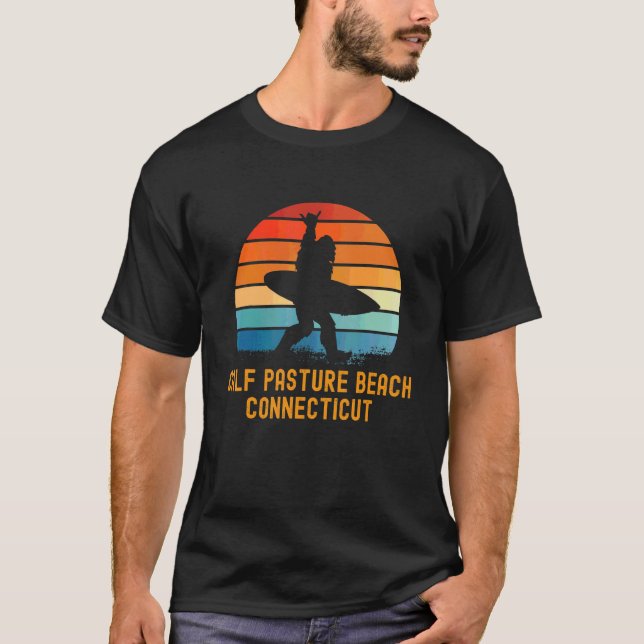 Calf Pasture Beach Connecticut Sasquatch Souvenir T Shirt (Framsida)