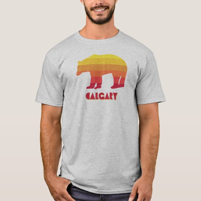 Calgary Alberta Rainbow Bear T Shirt (Framsida)