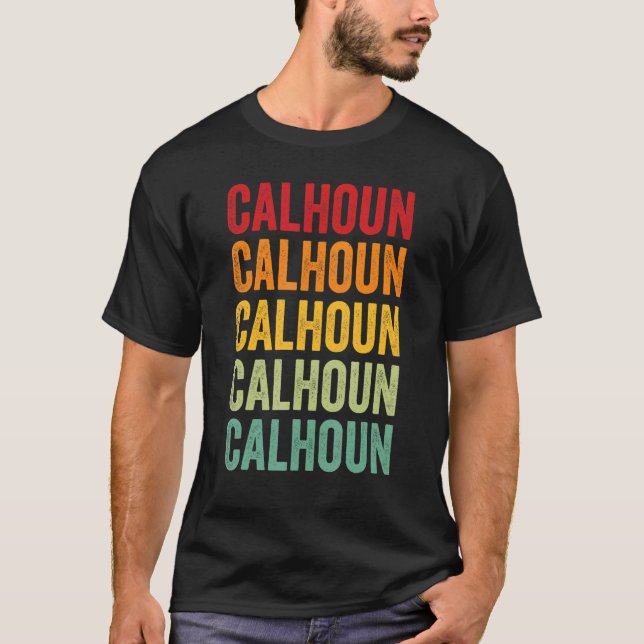 Calhoun County Texas Rainbow Text Design T Shirt (Framsida)