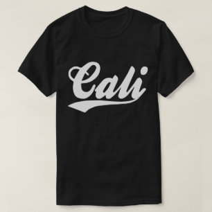 CALI-LOGOTYP I VIT TEE