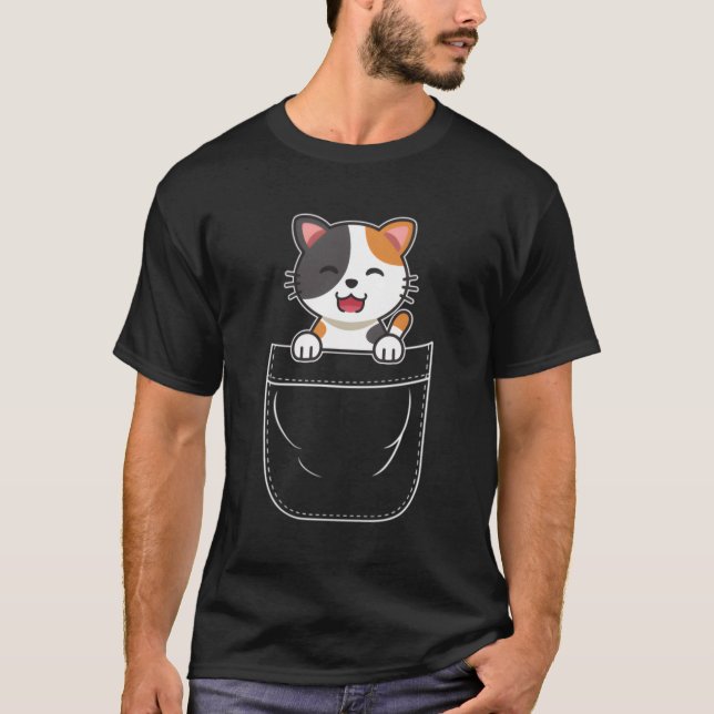 Calico Cat Kitten i Pocket T Shirt (Framsida)