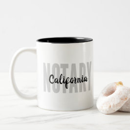California Notary Public Faded Black Big Font Två-Tonad Mugg