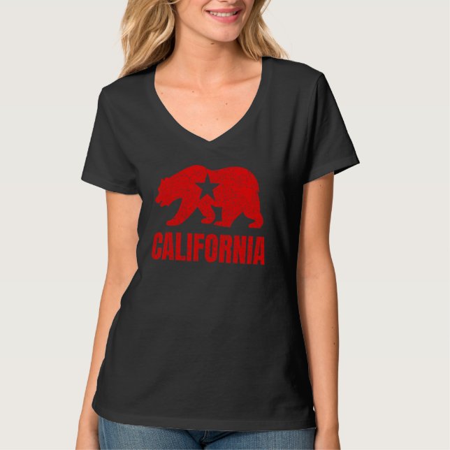 California Republic Distressed Bear Design T Shirt (Framsida)