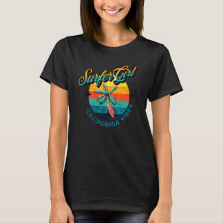 California Vibes Girl Surfer Handflatan Träd Sunse T Shirt