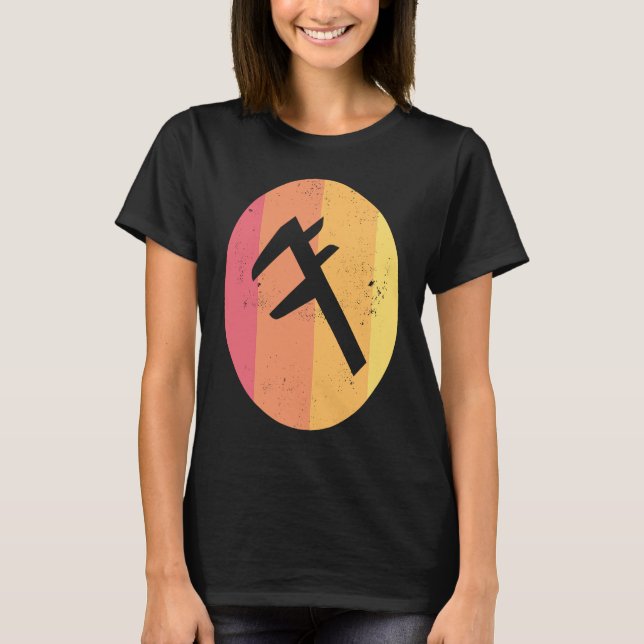 Caliper  Distressed Retro Engineer's Tool T Shirt (Framsida)