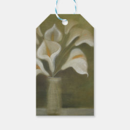 Calla skär blommor i ett konstnärligt stillliv i V Presentetikett