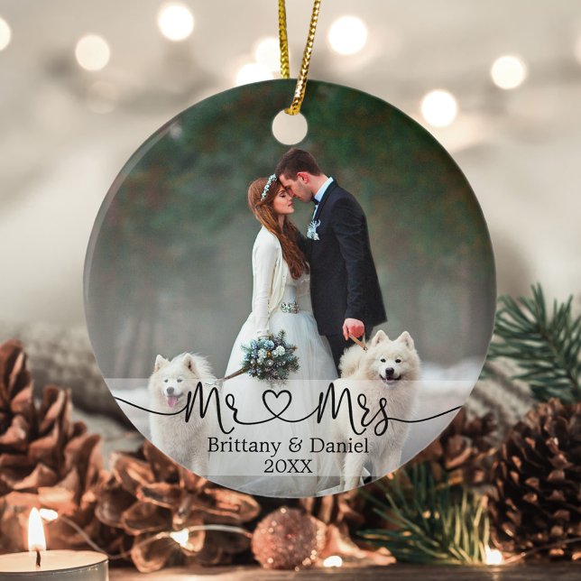 Calligraphy Heart Mr och Mrs Bröllop Photo Julgransprydnad Keramik (Customize to change your personalized text style or size.)