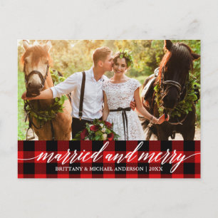 Calligraphy Red Play Married and Merry Bröllop Vykort