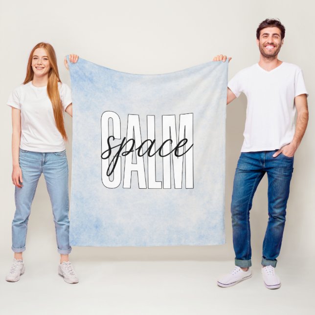 Calm Space Pastel Blue Cozy Fleecefilt (På plats)