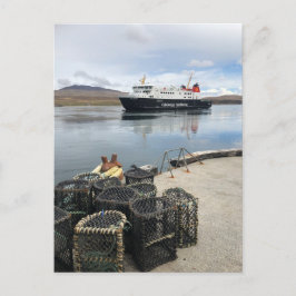 Calmac-färja på väg till Islay i Skottland Vykort