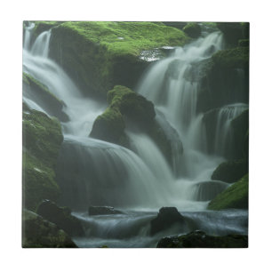 Calming Waterfall Kakelplatta