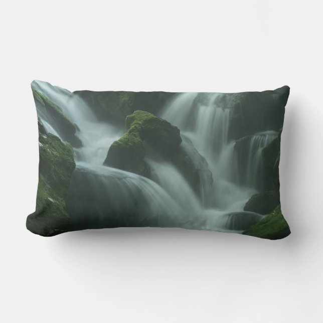 Calming Waterfall Lumbarkudde (Framsida)