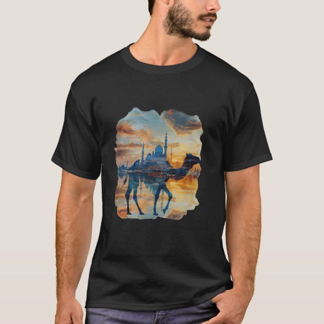 Camel och Desert City Silhouette Sunset Art T Shirt (Framsida)