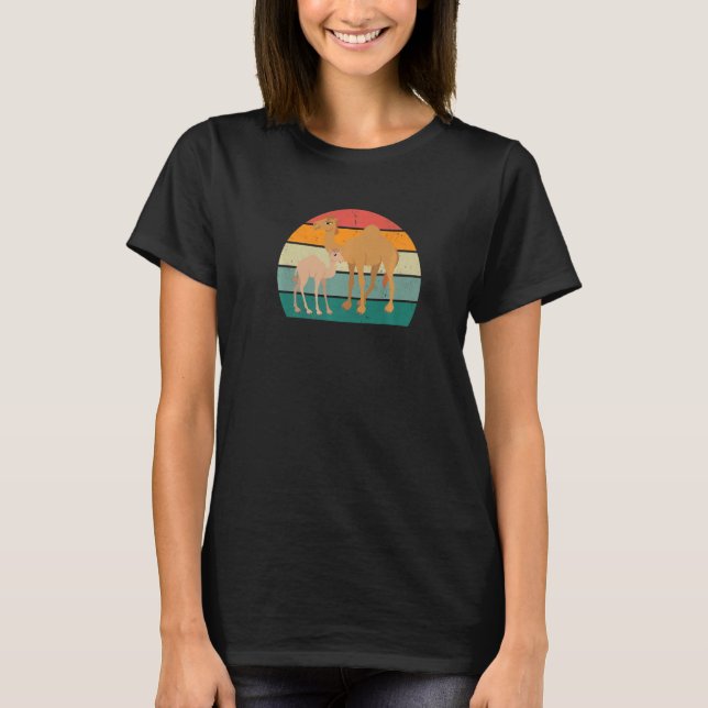 camels desert arabia dromedary dromedaries one hum t shirt (Framsida)