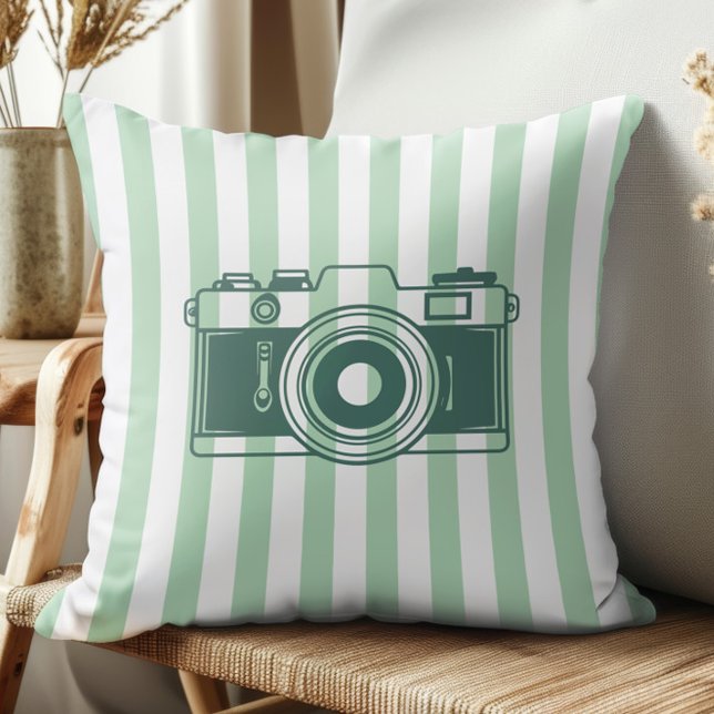 Camera on Sea Green Stripes, Accent Pillow,  Kudde (Skapare uppladdad)