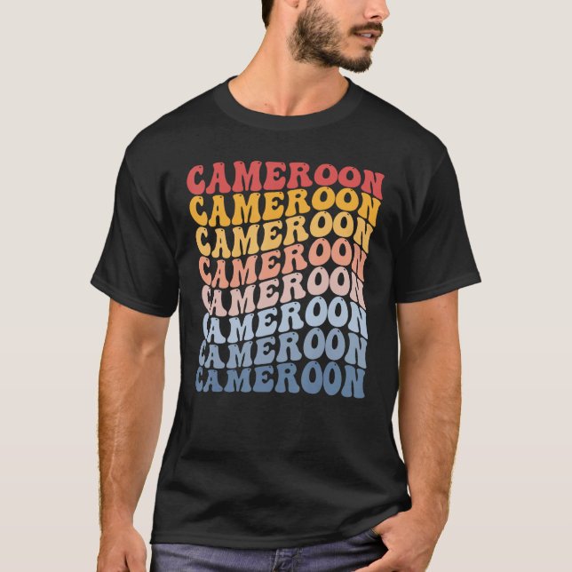 Cameroon Groovy Retro Cameroonian T Shirt (Framsida)