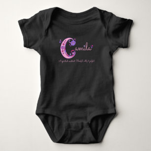 Camila Flickor namn & mening C monogram baby rompe Tröja