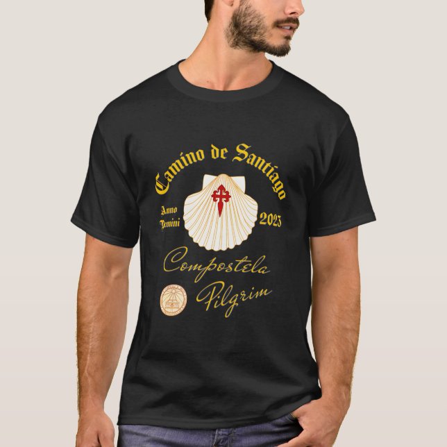 Camino De Santiago Anno Domini 2023 Scallop Snäcka T Shirt (Framsida)