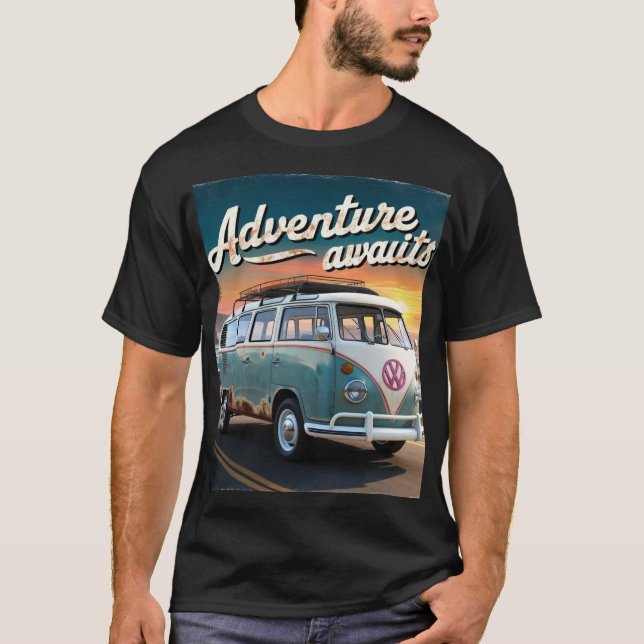 Camiseta Adventure Awaits T Shirt (Framsida)