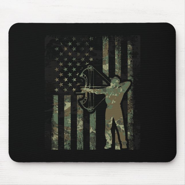 Camo American Flag Buck Hunting Gift For Bow Hunte Musmatta (Framsidan)