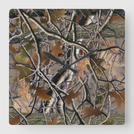 Camo Clock som blandar sig i huset som alla andra Fyrkantig Klocka