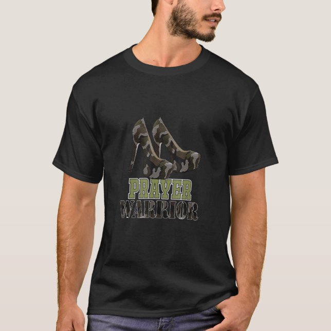 Camo Prayer Warriors with Heel Religiösa Christian T Shirt (Framsida)