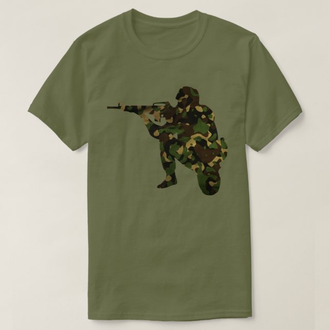 Camouflaged Soldier T Shirt (Design framsida)