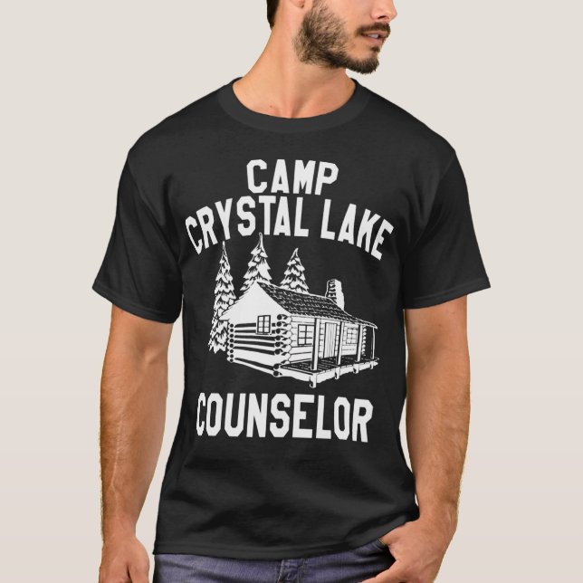 Camp Crystal Sjö Counselor T Shirt (Framsida)