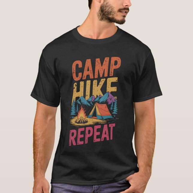 Camp Hike Klättrare Camping Mountain Camper Vandra T Shirt (Framsida)
