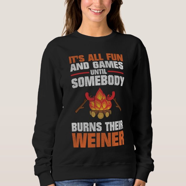 Campa rolig familjCampfire avfyra Weiner T Shirt (Framsida)