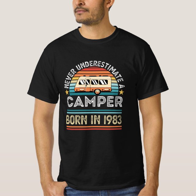 Camper, född 1983, 40:e födelsedagskampanjen Gift T Shirt (Framsida)