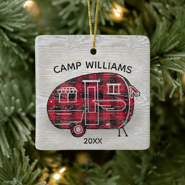 Camper Rustic Red Buffalo Plaid Family Namn Julaft Julgransprydnad Keramik (Träd)
