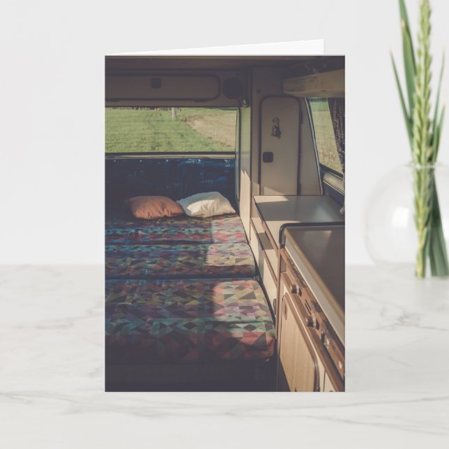 CAMPER TRAILER AV GRID BIRTHDAY-KORTET KORT (Framsida)