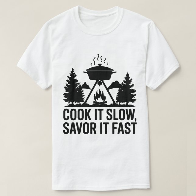 Campfire Cooking Pot Mountain Wilderness Art T Shirt (Design framsida)