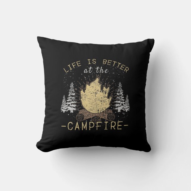 Campfire - Livet är bättre av Campfire Kudde (Framsida)